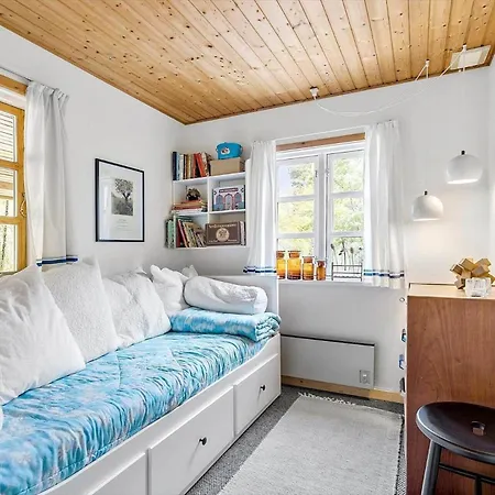 1521-aakirkeby-lyngvejen-7 Dom wakacyjny Vester Somarken